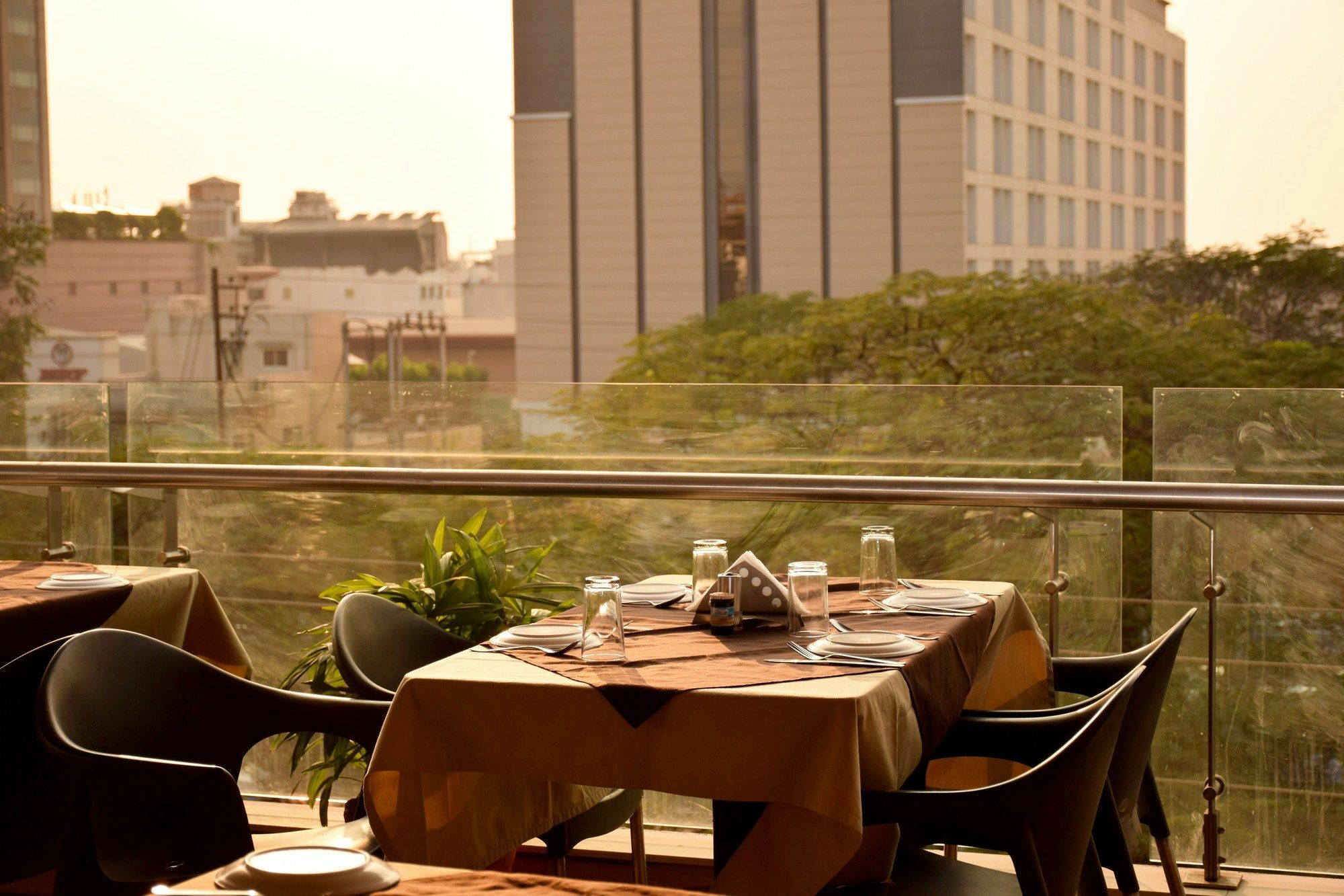 แฟ็บโฮเต็ล ไพรม์ อเวนิว Hotel อินดอร์ ภายนอก รูปภาพ